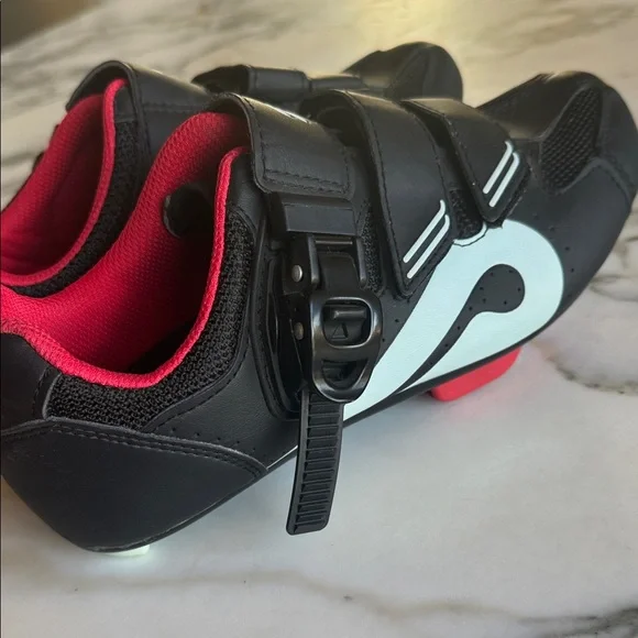 Peloton Black and Red Cycling Shoes - Picture 7 of 14